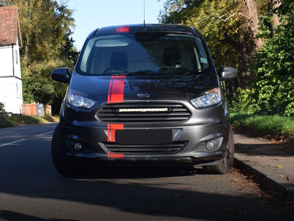 Ford Transit Courier (2014-2018) Grille Kit